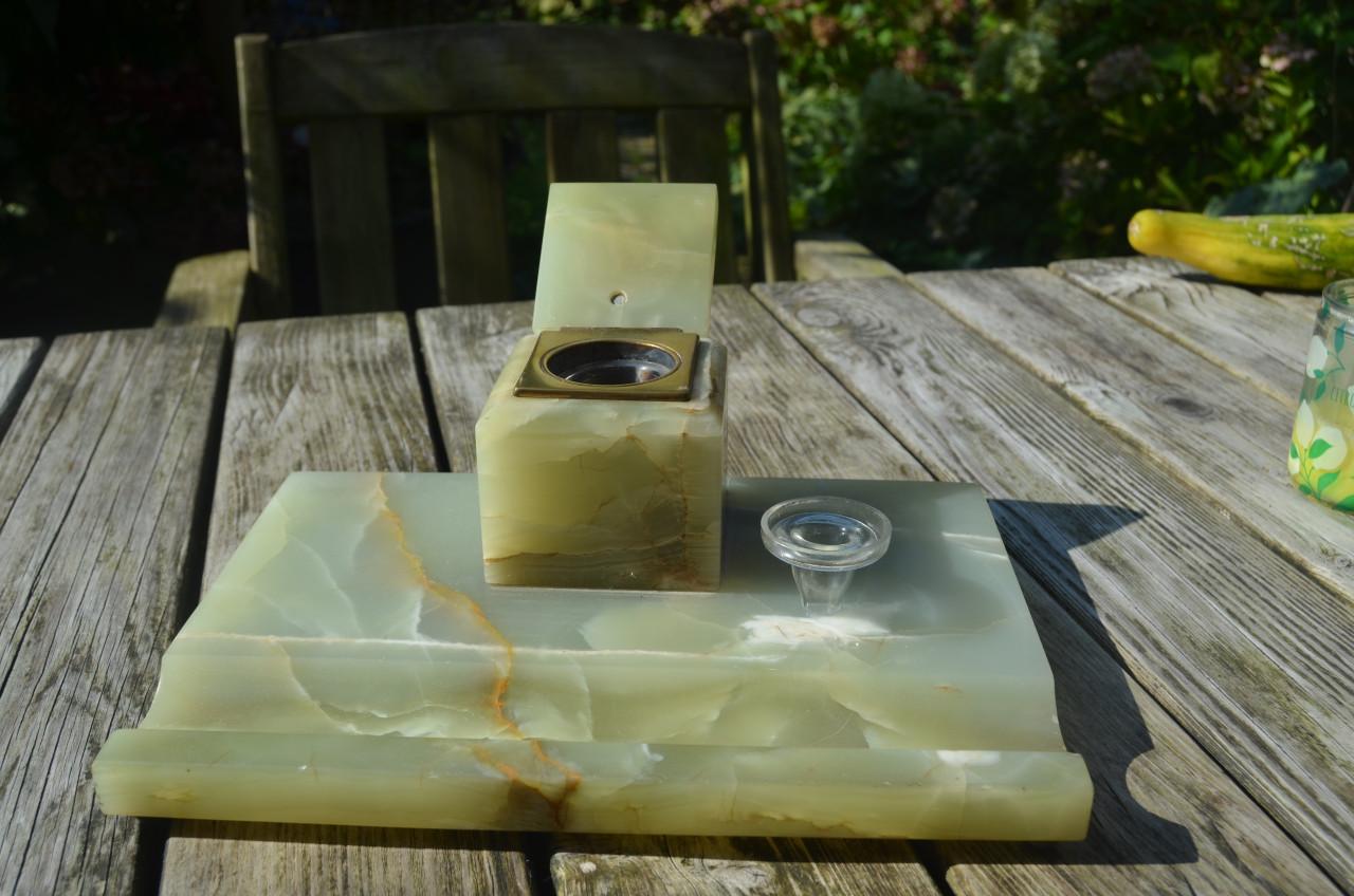 Onyx inktstel in goede staat. Compleet met roller. Ca. 1900