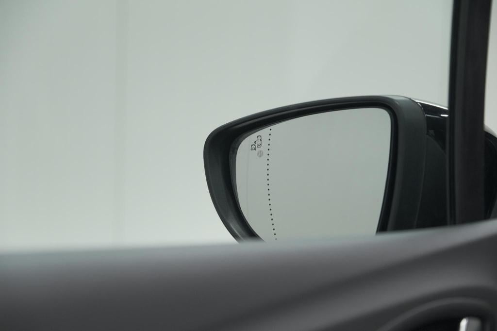 Renault Captur tce 150 edc intens | trekhaak | camera | dodehoekdetectie | 