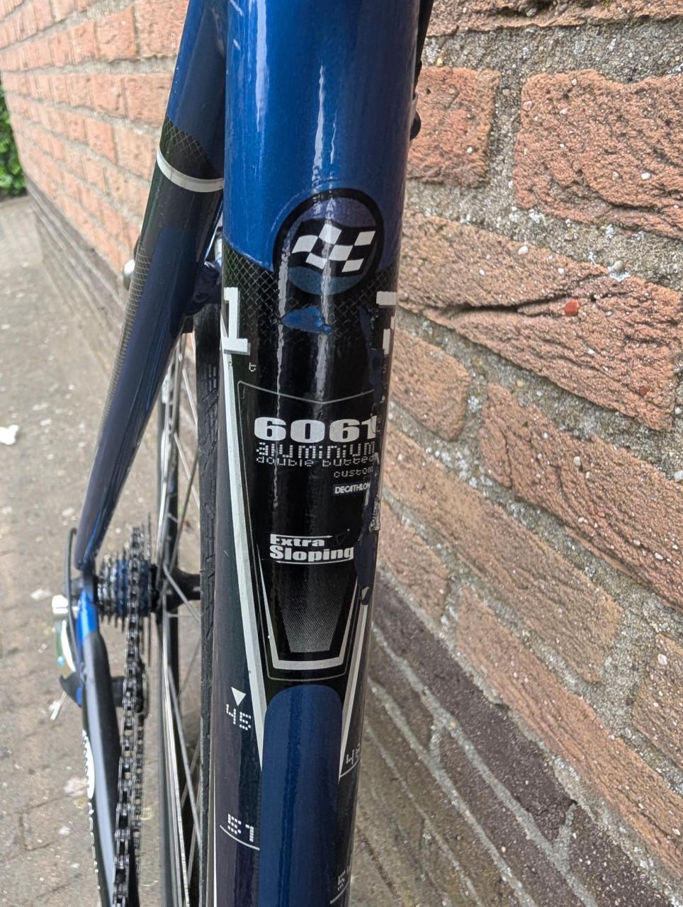 Decathlon racefiets maat 51