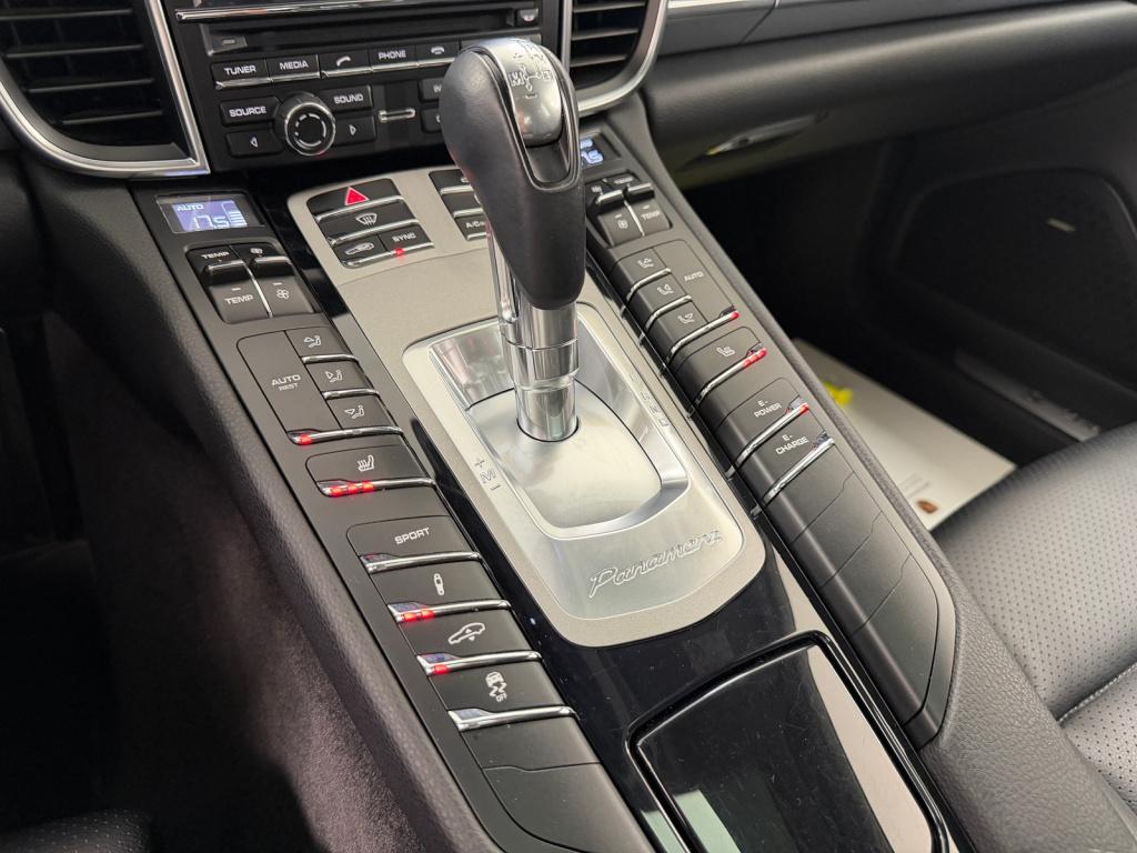 Porsche Panamera 3.0 s e-hybrid | org. nl | 1e. eigenaar | night blue metal