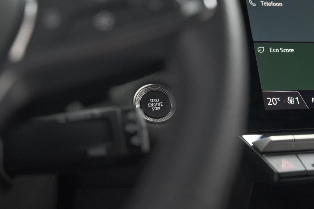 Renault Captur mild hybrid 160 edc techno | pack winter | camera | adaptiev