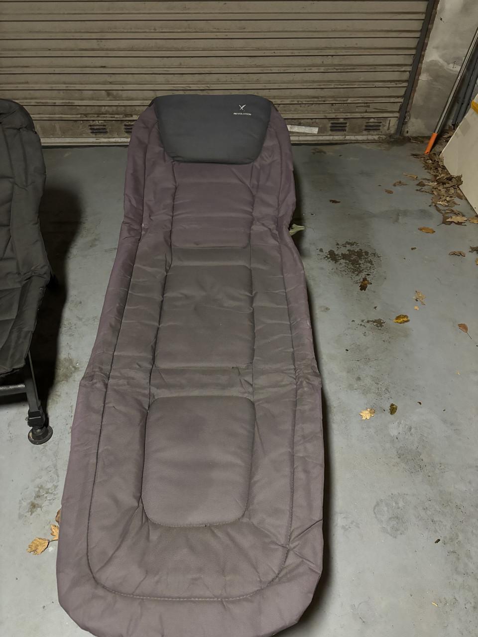 Stretcher stoel en transportkar karper