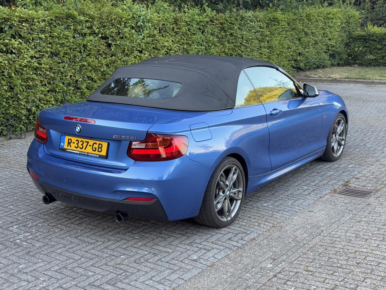 BMW 2-serie Cabrio - M235i xDrive |Full Option | Harman Kardon | Memory