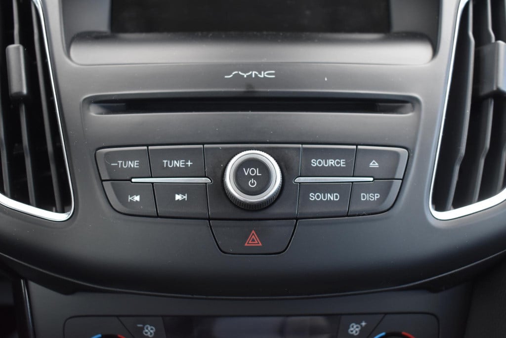 Ford Focus 1.0 titanium | cruise control | trekhaak | achteruitrijcamera | 