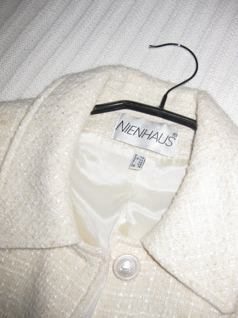 Vintage Jackie Kennedy stijl - Creme wolwit mantelpakje merk Nienhuis