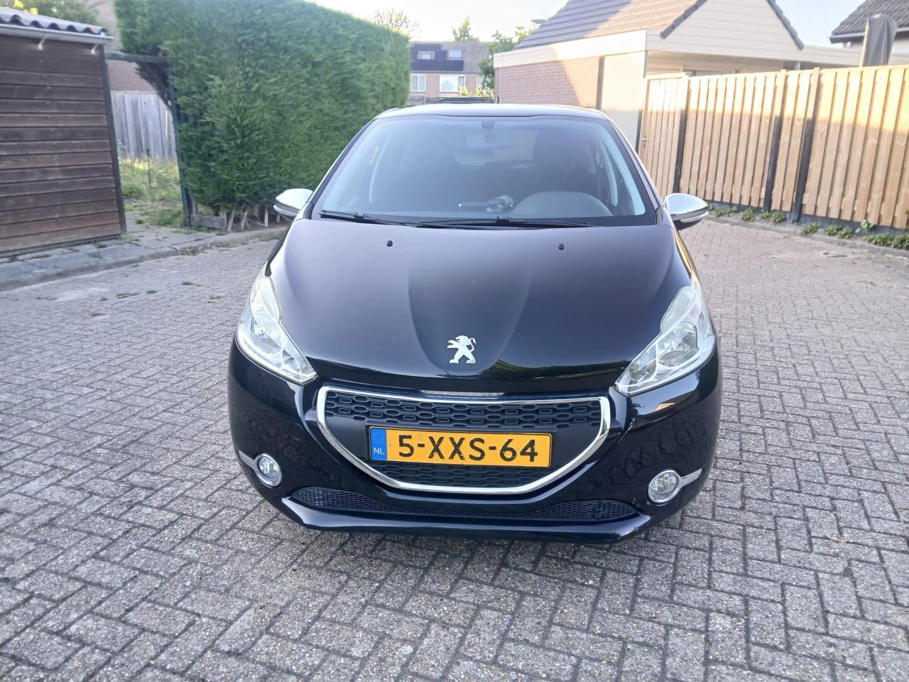 Peugeot 208 bouwjaar 2014