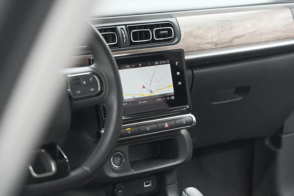 Citroen C3 puretech 83 max | camera | stoelverwarming | navigatie | parkeer