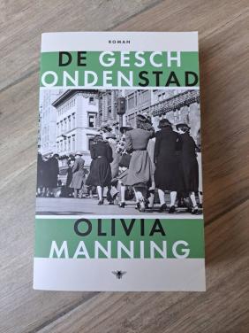 Roman De geschonden stad Olivia Manning
