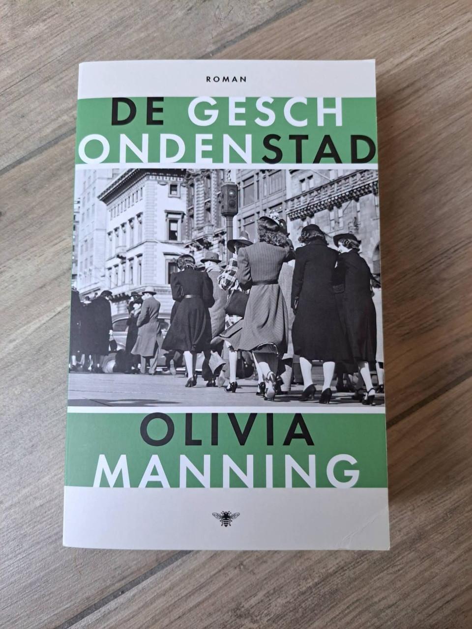 Roman De geschonden stad Olivia Manning
