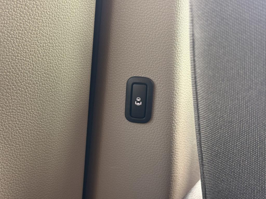 Volkswagen Multivan 1.4 ehybrid l1h1 life business | 7 stoelen | elect schu