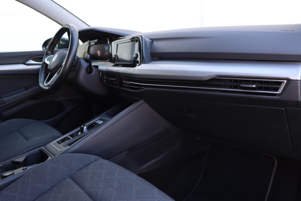 Volkswagen Golf 1.0 etsi life 110pk dsg7