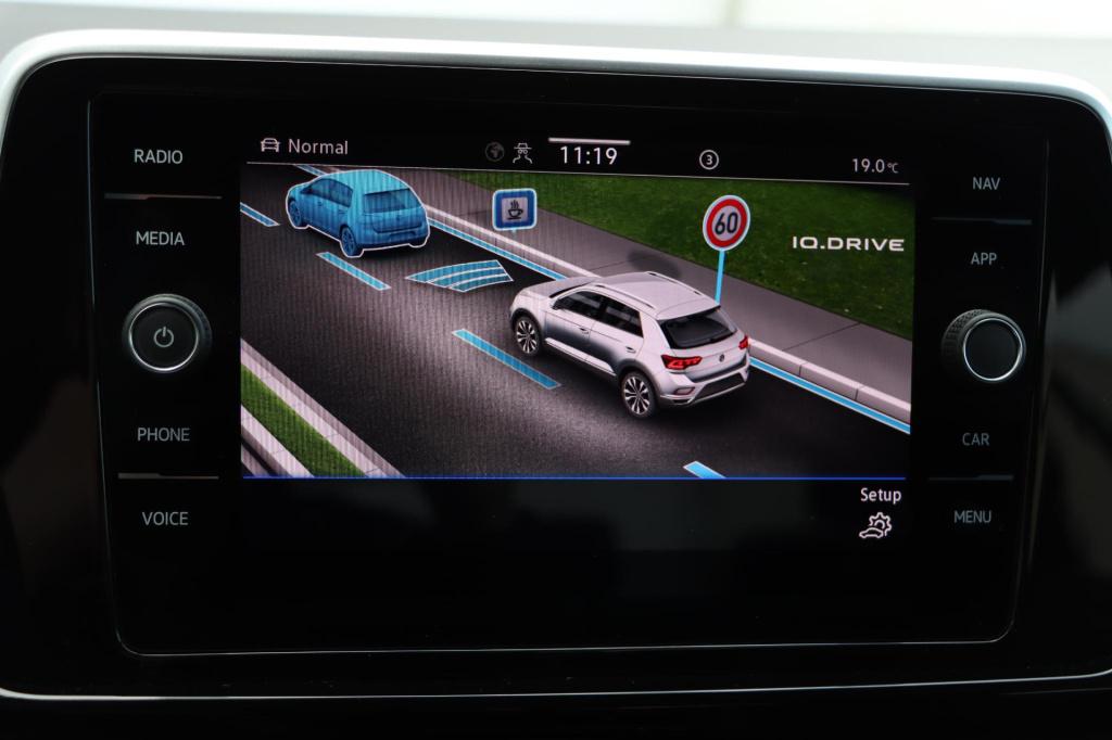 Volkswagen T-roc 1.0 tsi r-line 110pk