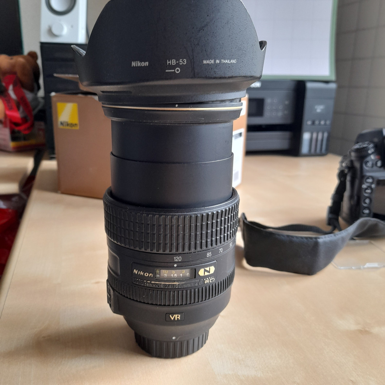 Nikon D800 (26600 clicks)