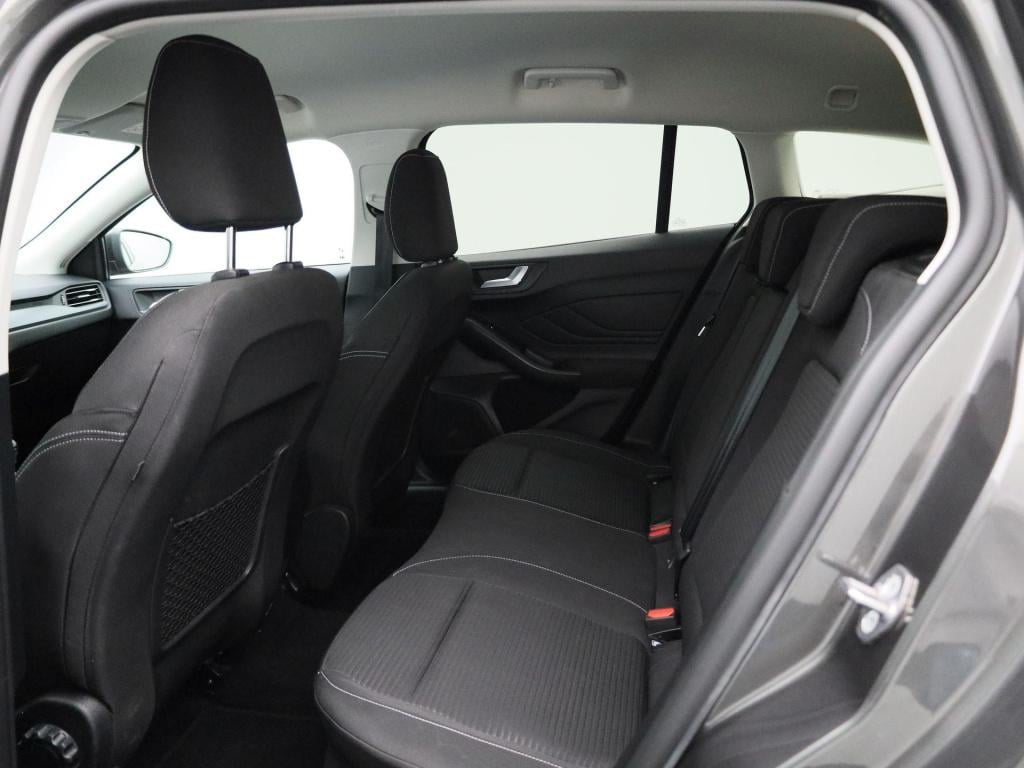 Ford Focus wagon 1.0 ecoboost hybrid titanium style | navigatie | winterpac