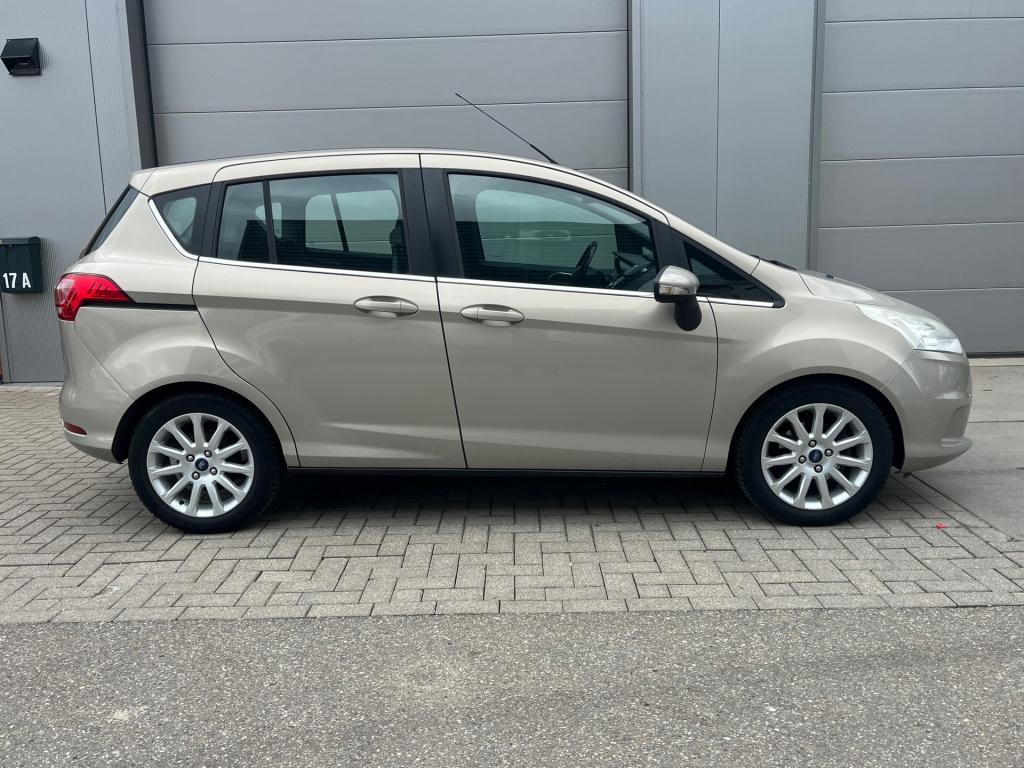 Ford B-max 1.6 ti-vct titanium goed onderhouden historie aanwezig