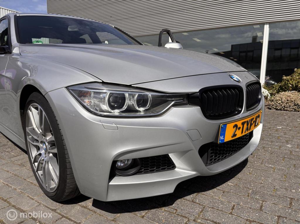 BMW 3-serie 320i m-pakket performance head up leer