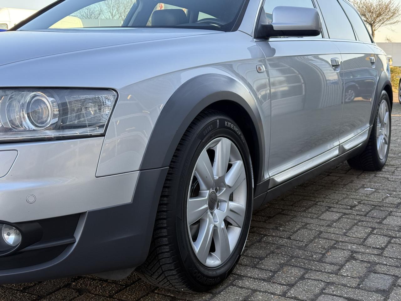 Audi A6 allroad quattro - 3.2 V6