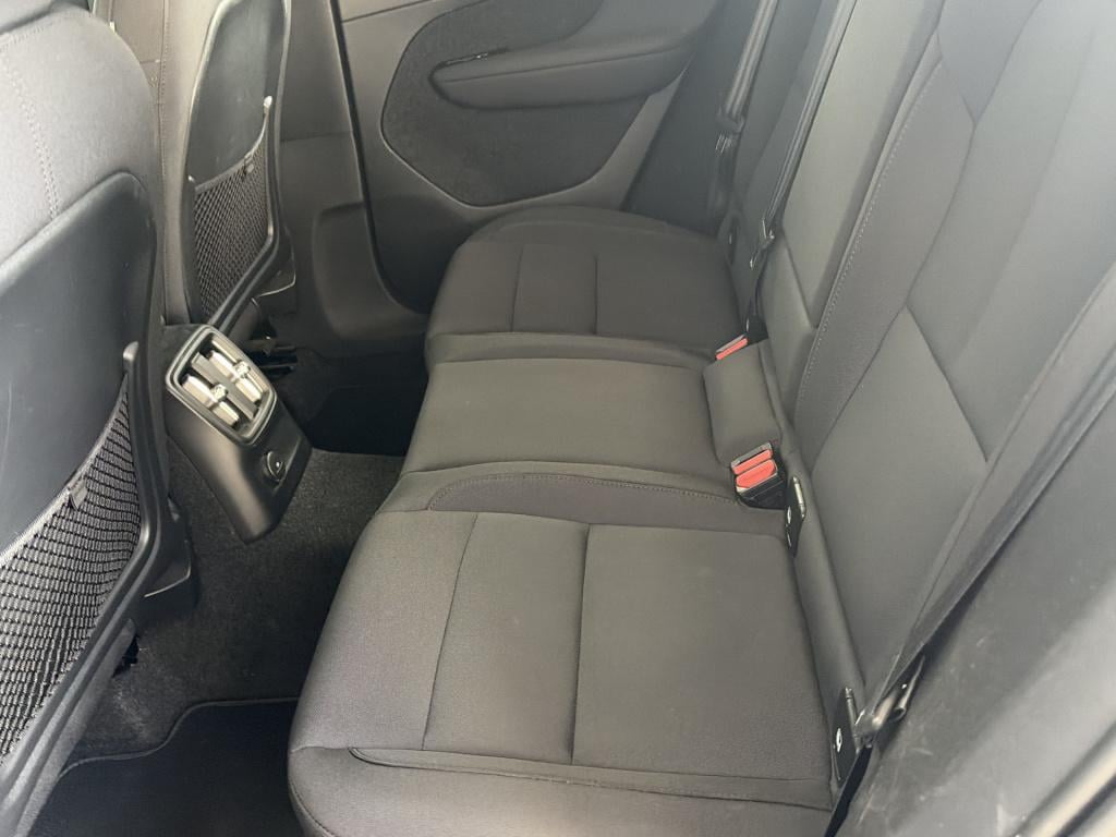 Volvo XC40 1.5 t4 recharge inscription expression | trekhaak | camera