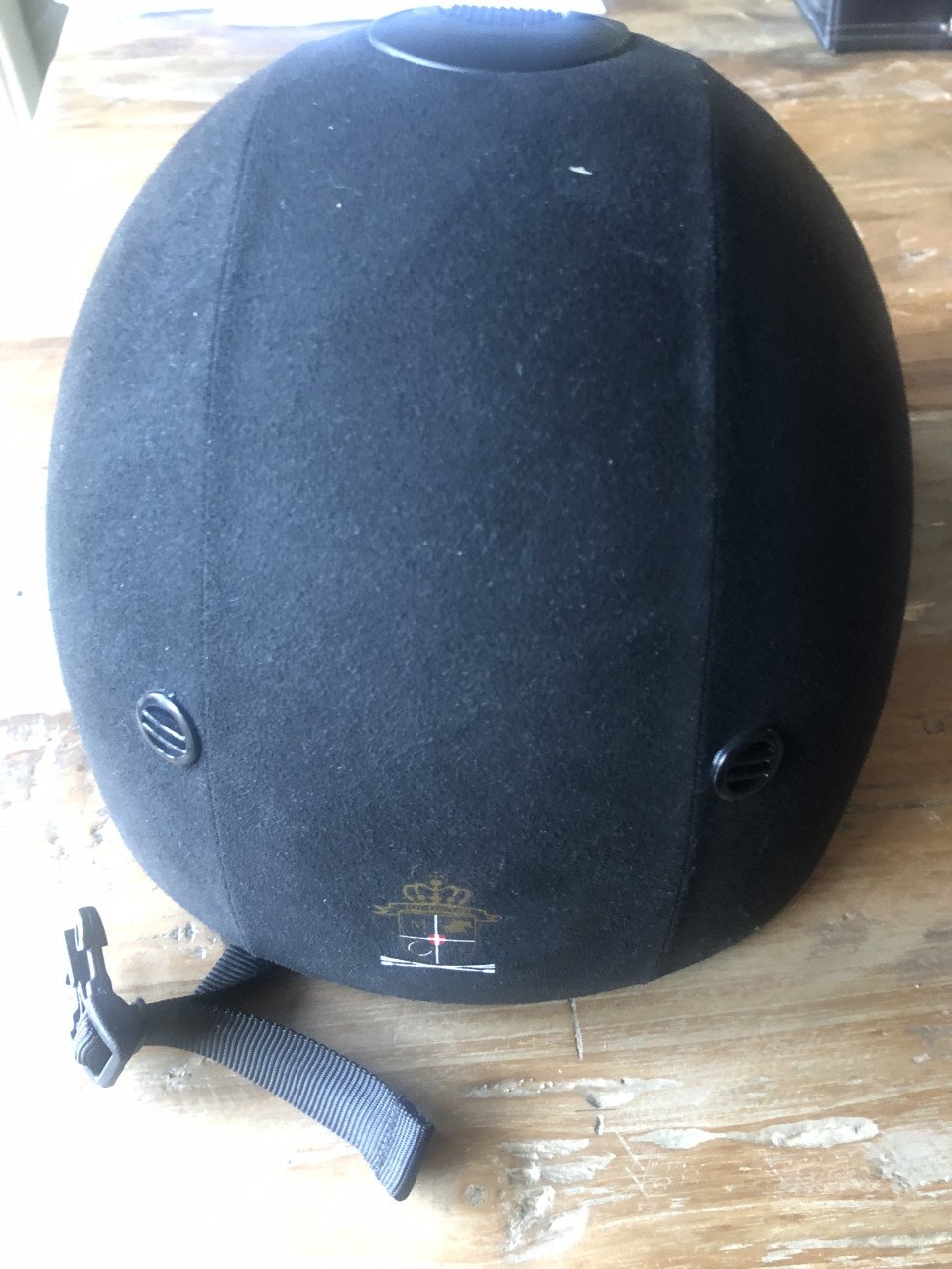 Caps
