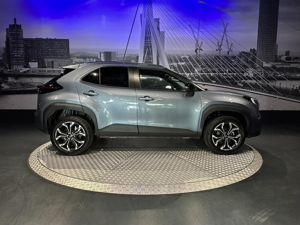 Toyota Yaris Cross 1.5 hybrid 130 dynamic *facelift*nieuw*direct beschikbaa