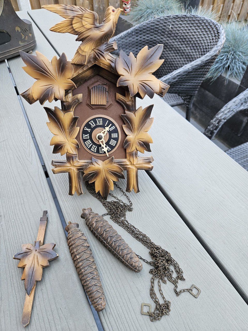 Mooie werkende houten koekoeksklok duitse klok zwarte woud