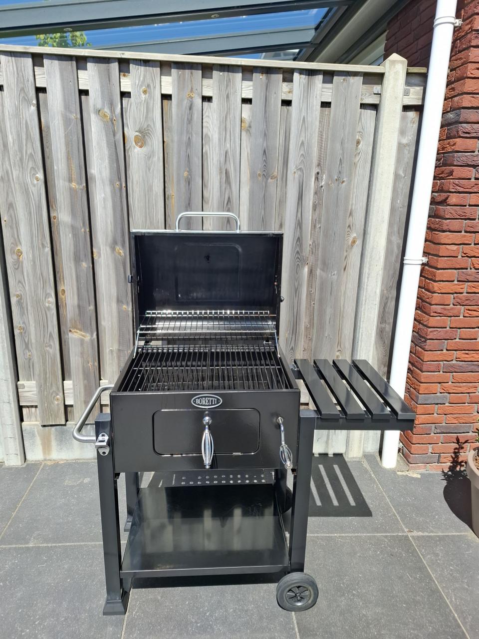 Te koop: mooie Boretti barbecue