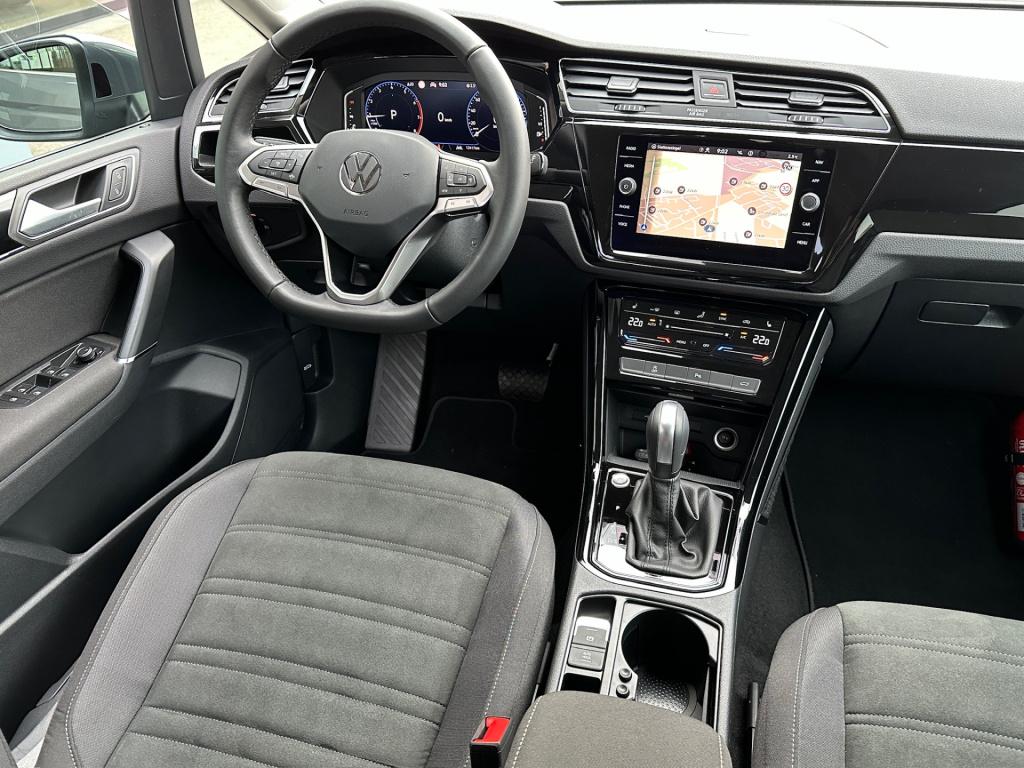 Volkswagen Touran 1.5 tsi 150pk dsg highline 7-persoons | dode hoek | virtu