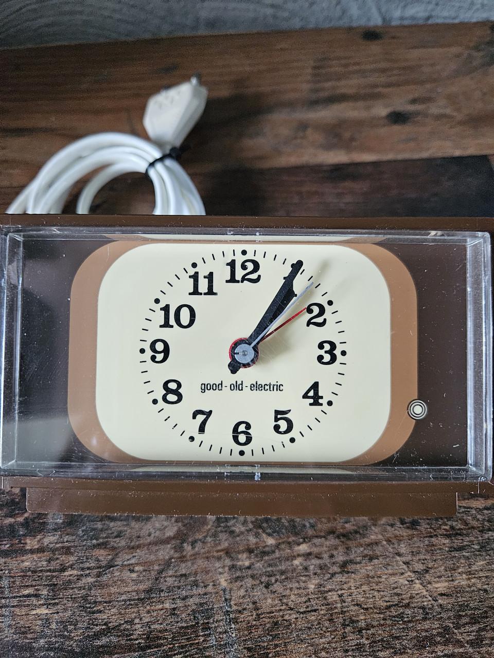 Vintage Good-Old-Electric Wekker - Bruin