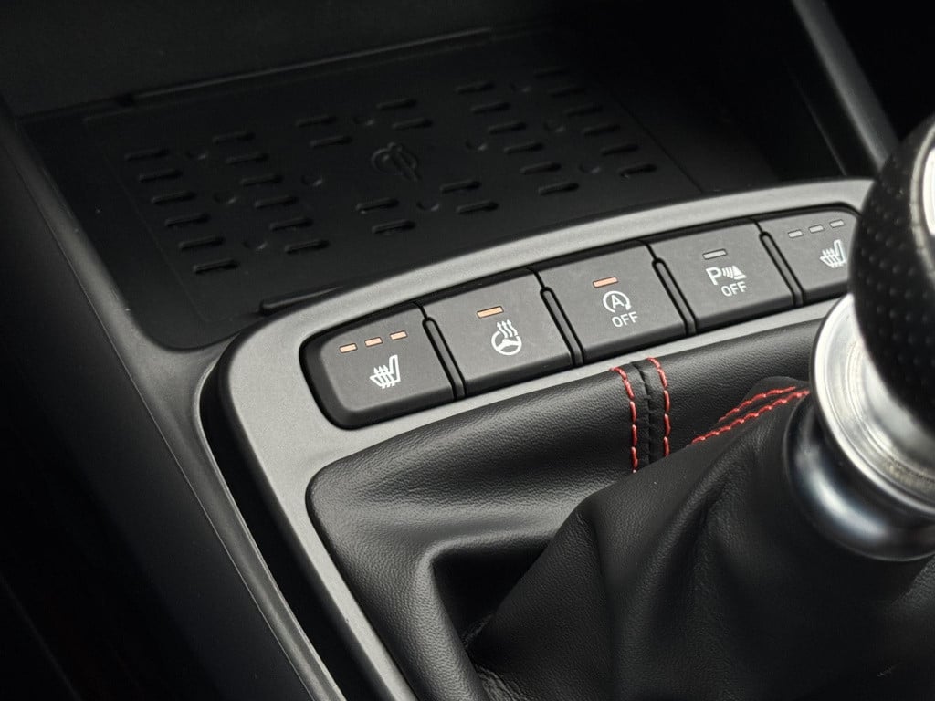 Hyundai I 10 1.0 t-gdi n line 5-zits | navigatie | camera | stuur- + stoelv