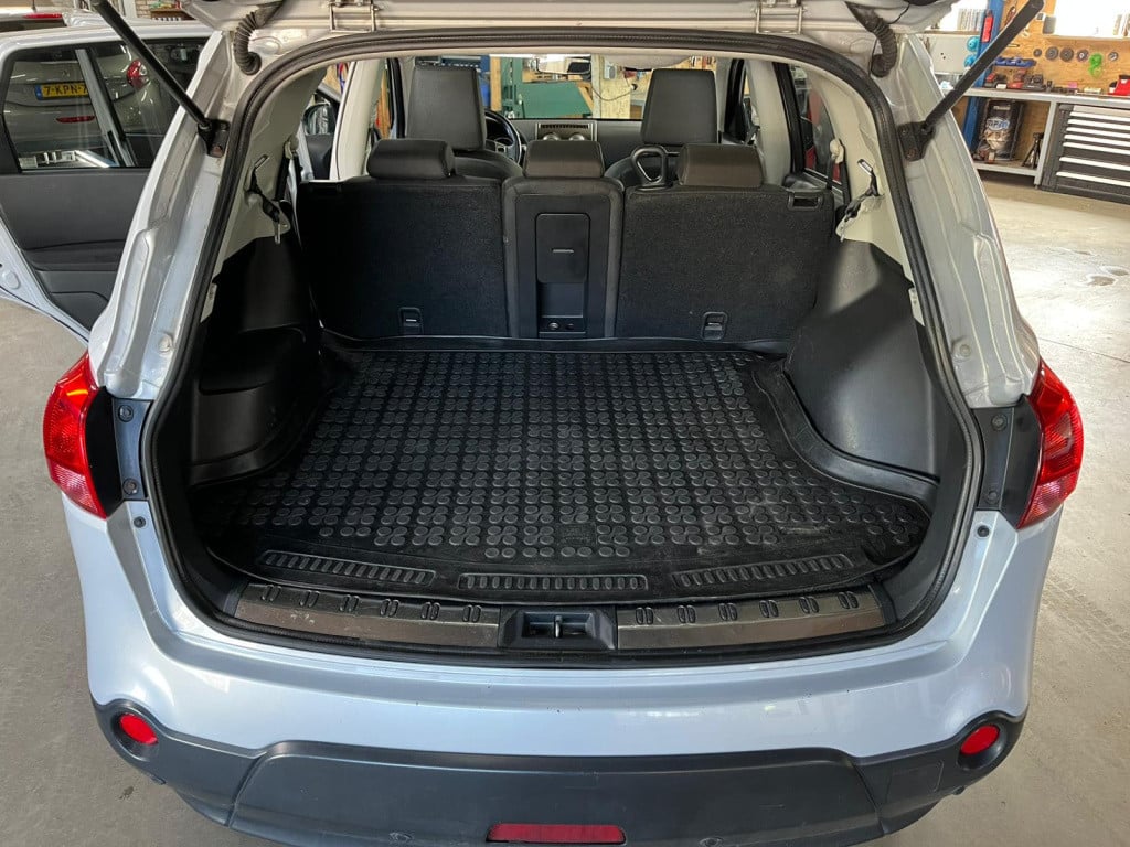 Nissan Qashqai +2 2.0 optima 7 pers, panoramadak