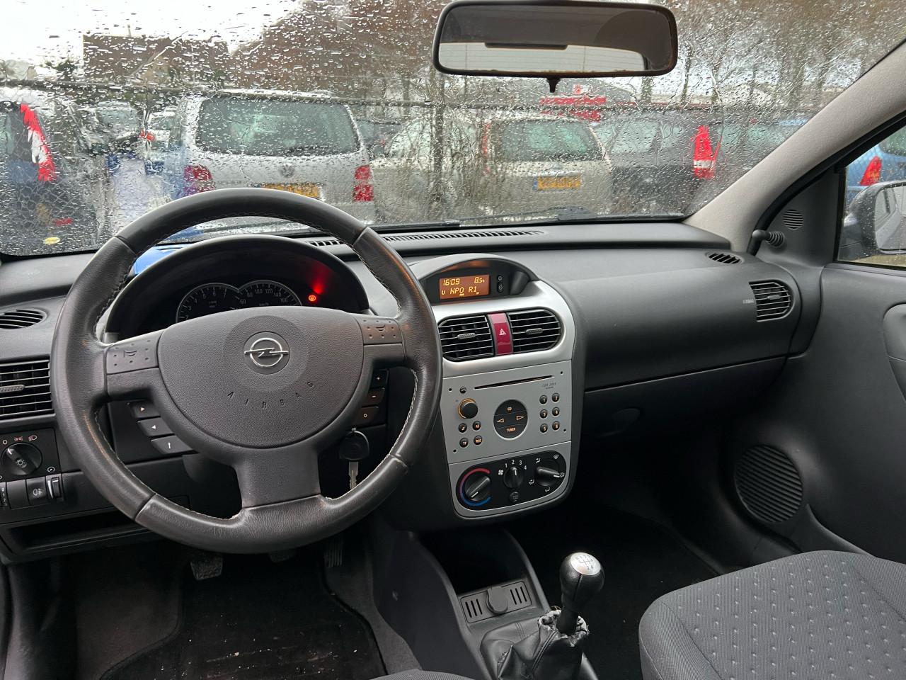 Opel Corsa 1.2-16V Enjoy 70.543KM NAP!