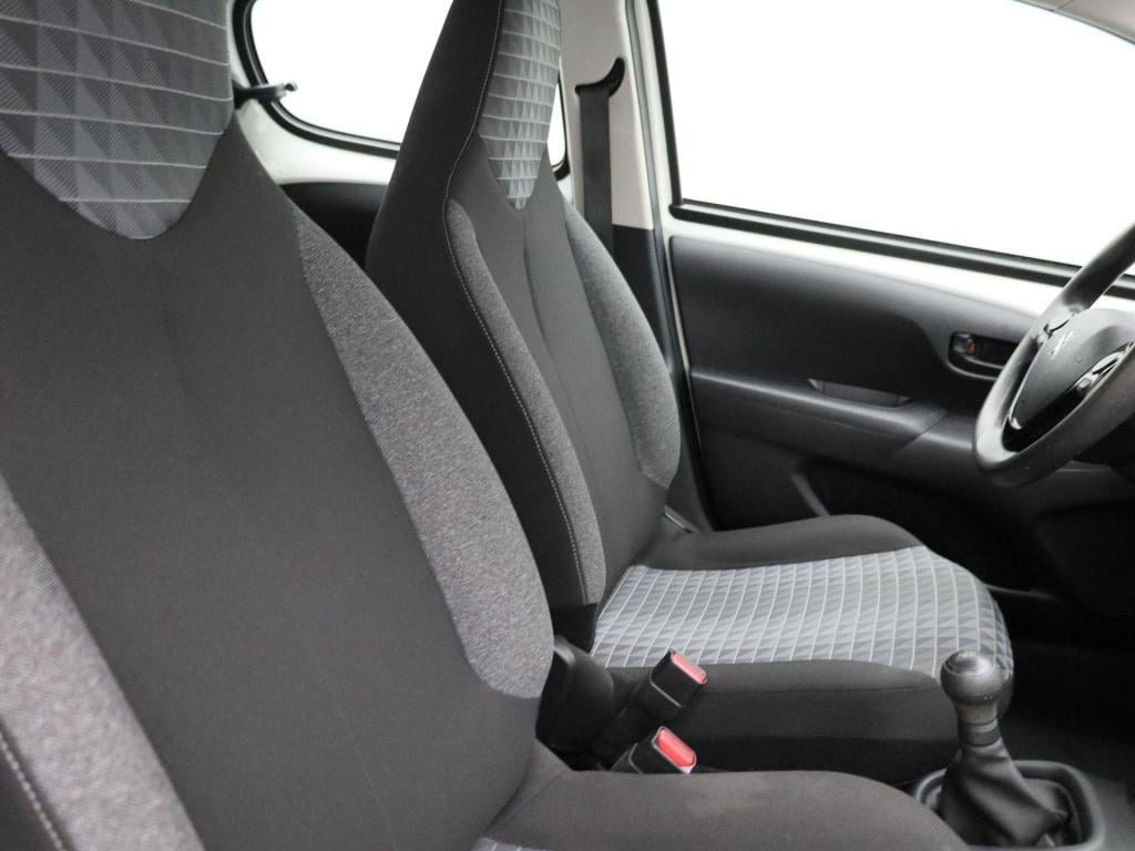 Peugeot 108 1.0 e-vti active | 5-deurs | lage km stand | airco | bluetooth 