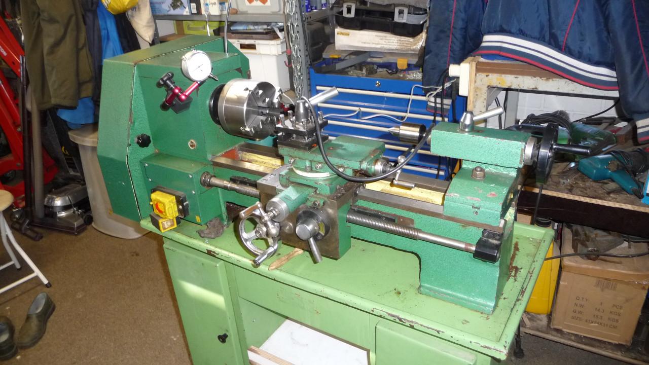 TE KOOP METAALDRAAIBANK merk FERM