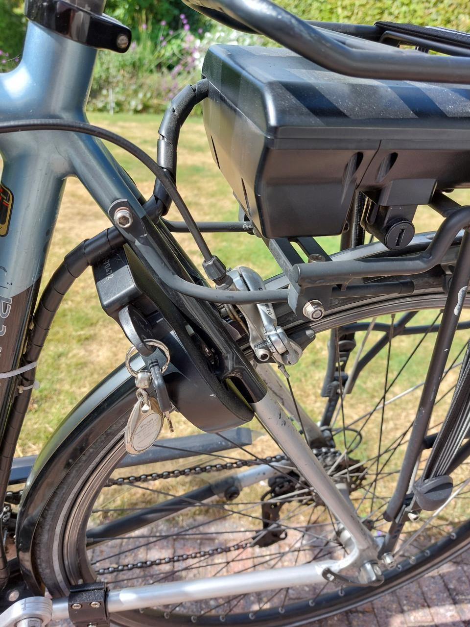 Electrische sportfiets en gratis fiets  mee te nemen.