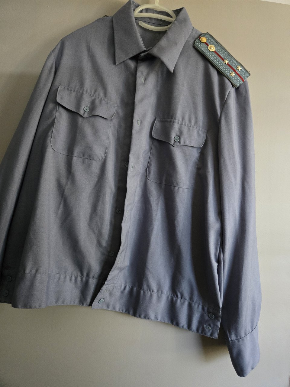 Militair officiers shirt 1980 Maat 40-2 Sovjet Unie . Bieden naar waarde