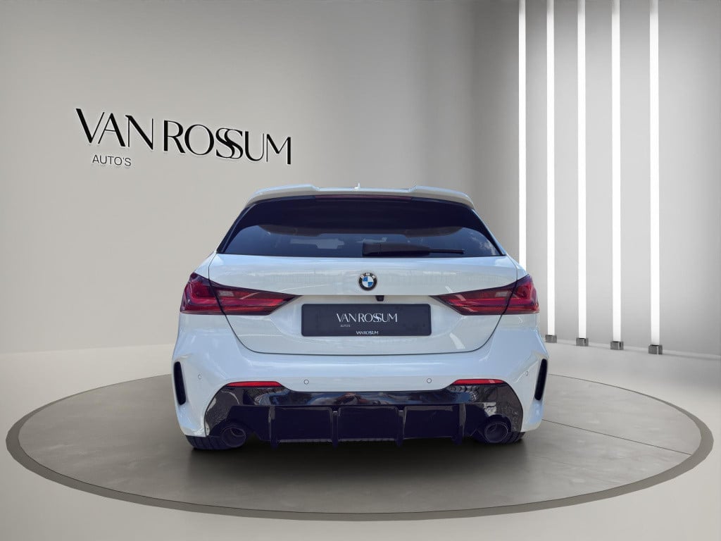 BMW 1 Serie 118i m-sport executive edition | panoramdak | alcantara | verw 