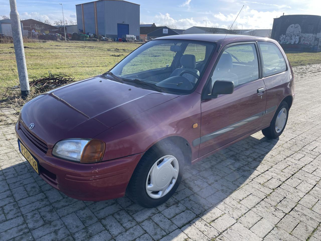 Toyota starlet 1.3 118000 km