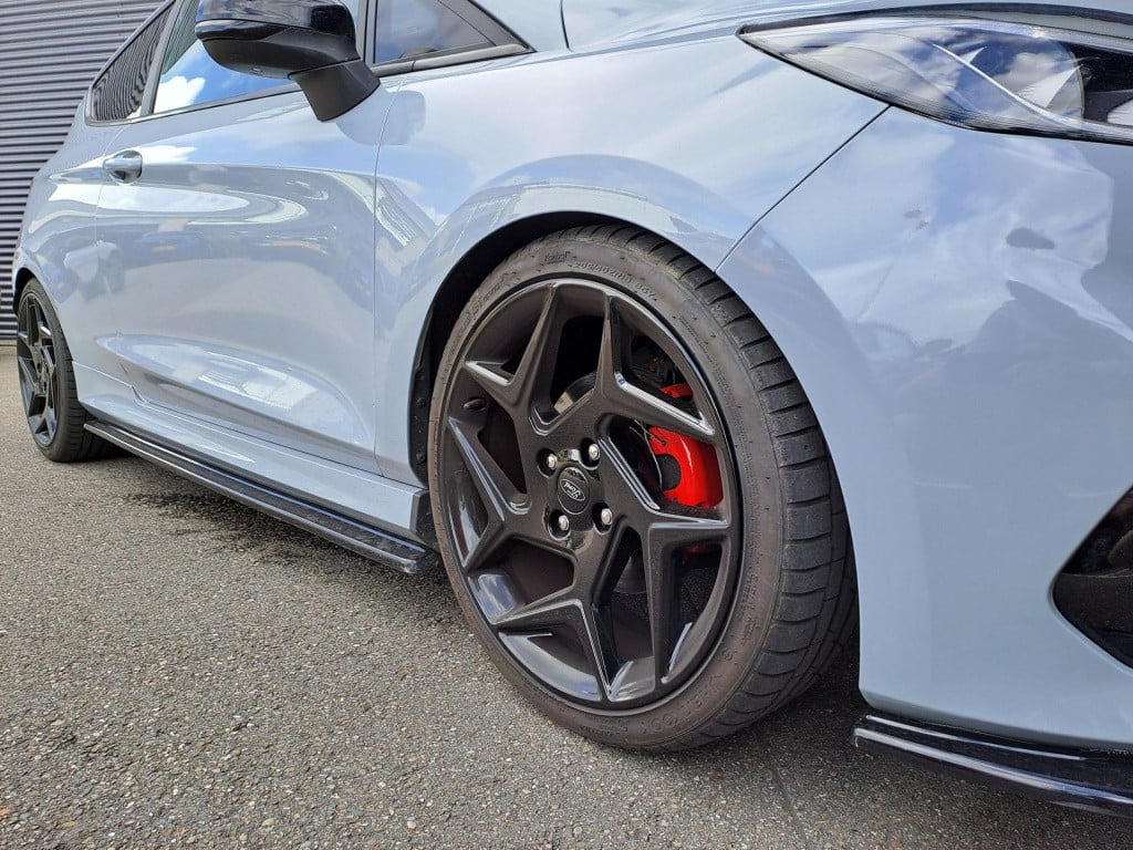 Ford Fiesta 1.5 ecoboost st-3 | 200 pk! | maxton design bodykit | apple car