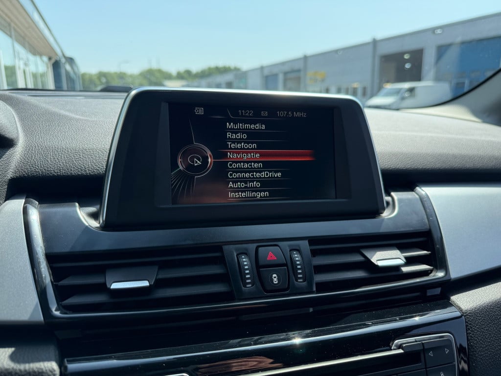 BMW 2-serie active tourer 218i essential