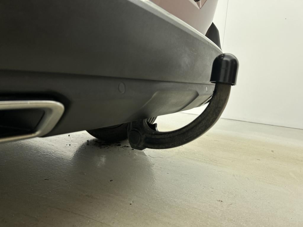 Peugeot 5008 180pk gt pack business | rijklaar | trekhaak | leer | adaptiev
