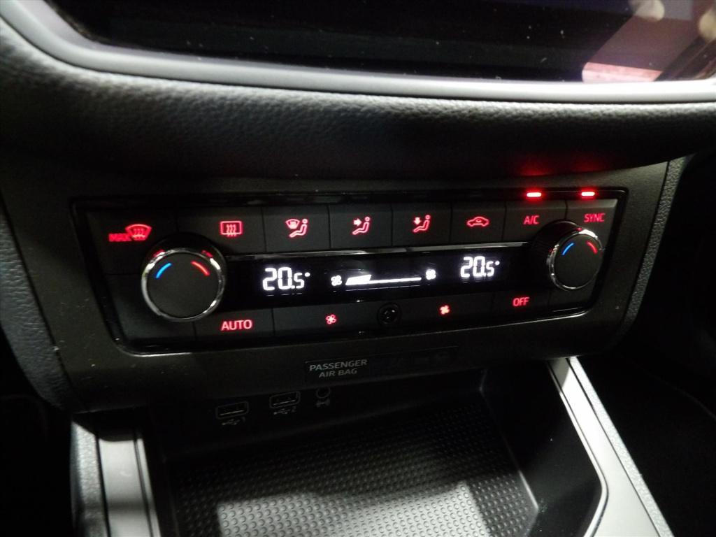 Seat Ibiza 1.0 ecotsi 115pk fr business intense