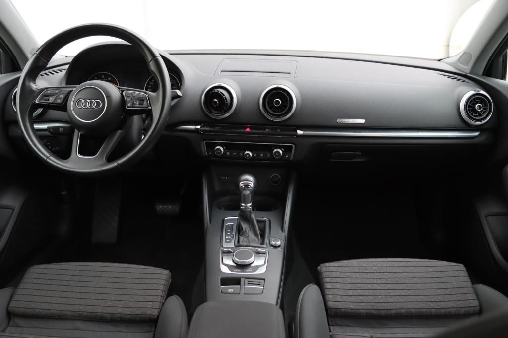 Audi A3 limousine 40 tfsi quattro advance sport 190pk s-tronic
