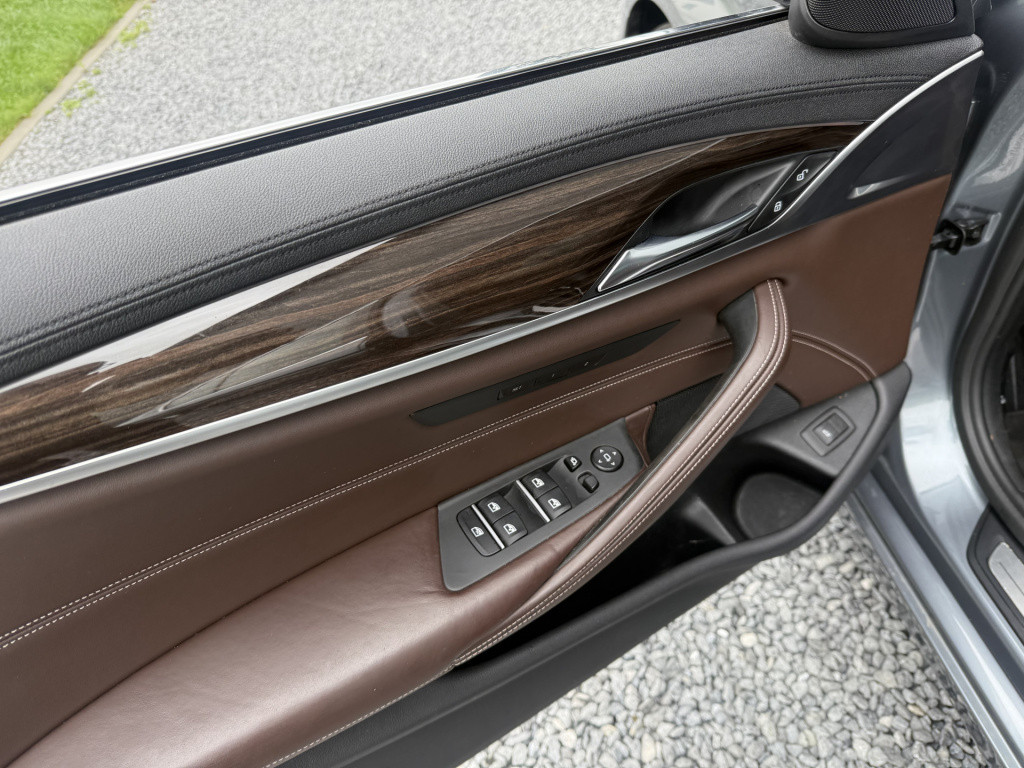 BMW 5 Serie 530i xdrive automaat high executive sedan