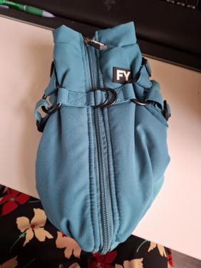 Honden jasje met bont aan de binnenkant