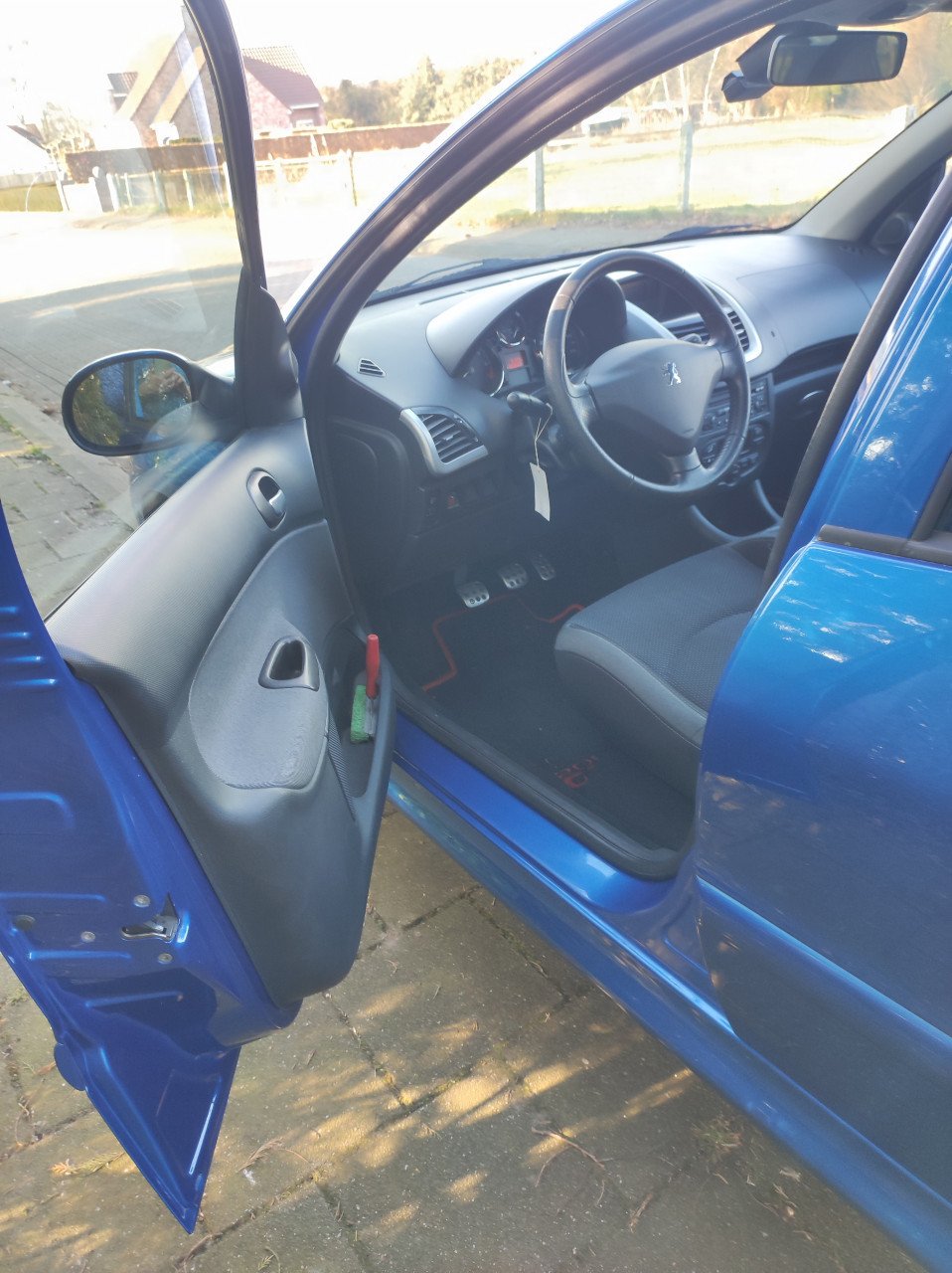 Peugeot 206+ 1.4 XS / Climate control / NAP / 2de eigenaar / APK 17-02-2026