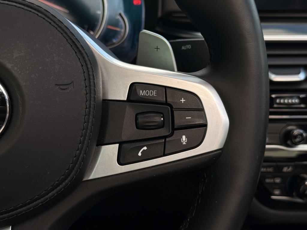 BMW 5 Serie m550i xdrive high executive | 4ws | soft-close | pano | b&w | m