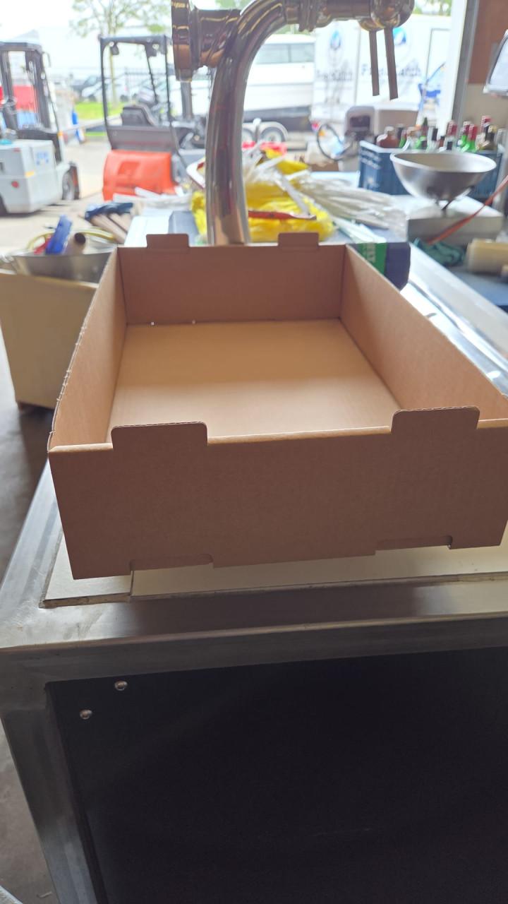 Nieuwe kartonnen vouwdozen 3000 st per st 0.10
