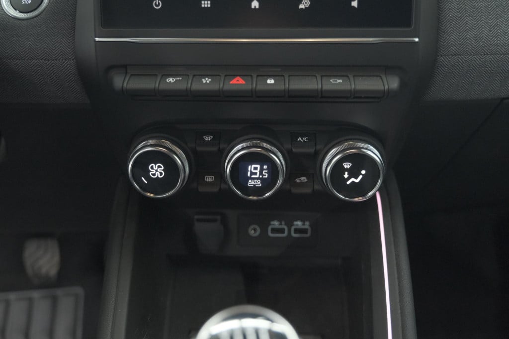 Renault Clio tce 90 gpf techno | nieuw model | 360 camera | apple carplay |