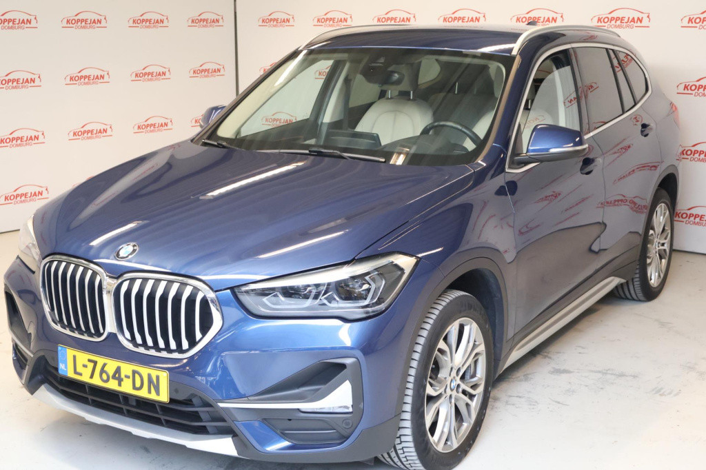 BMW X1 sdrive18i high executive x-line nl auto, leder, hud, led, el koffer