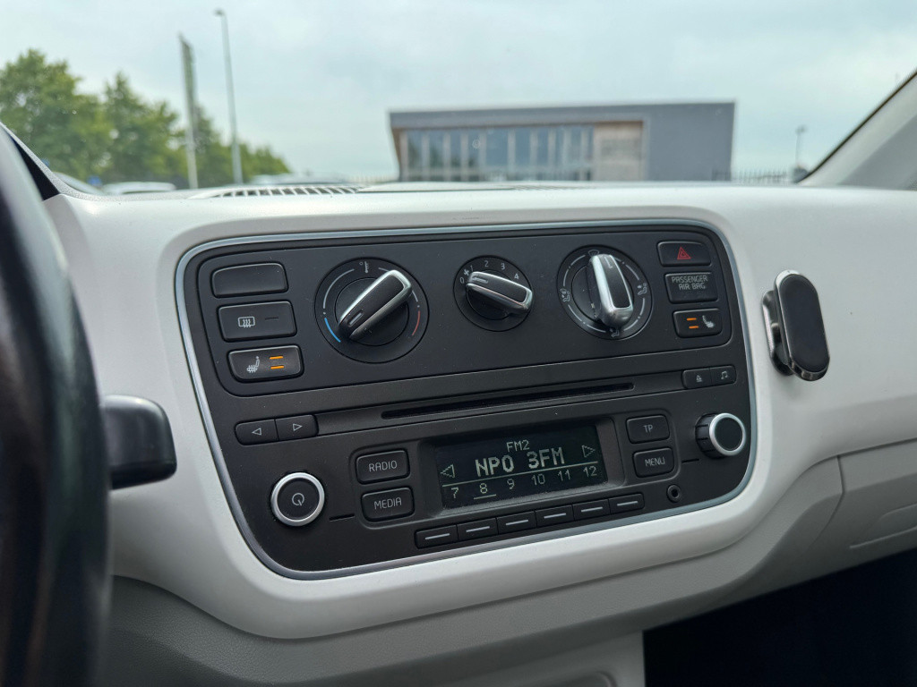 Seat Mii 1.0 style chic * panoramadak * stoelverwarming